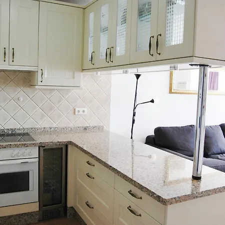 Ap197 - Capuchinos 20 Nerja