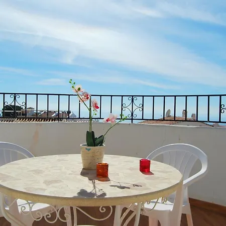 Ap197 - Capuchinos 20 * Nerja